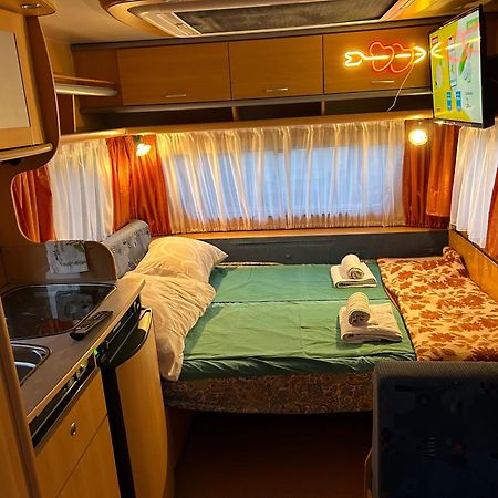 Umna & Room 普拉 外观 照片