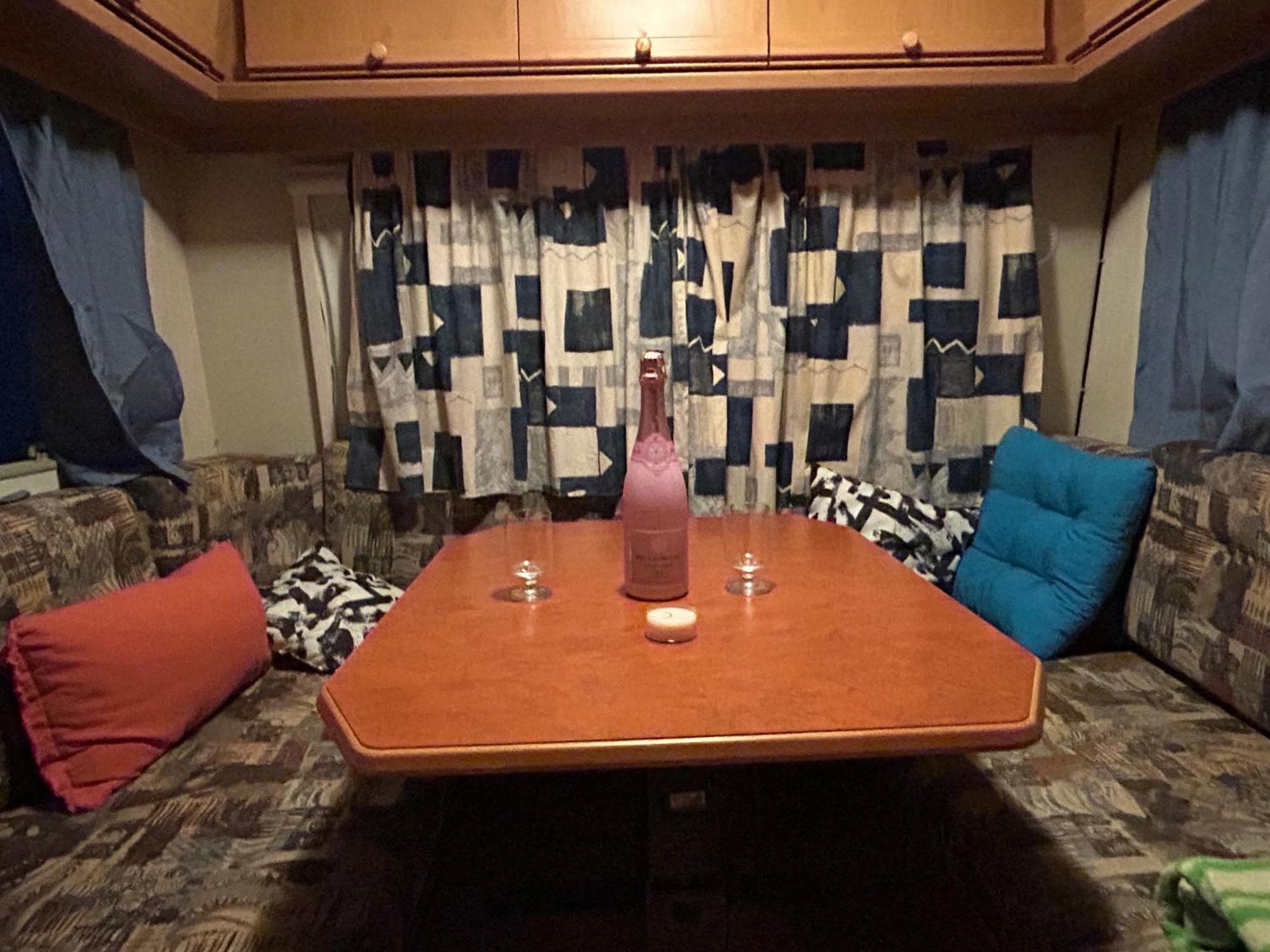 Umna & Room 普拉 外观 照片
